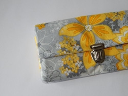 Geldbeutel Portemonnaie grau gelb Blumen -