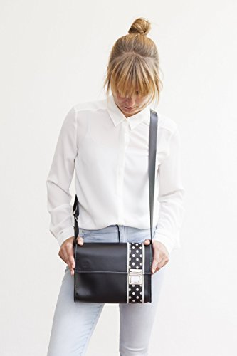 Lederhandtasche mit Polka Dots, süße Umhängetasche aus schwarzem Rindsleder , femininer Crossbodybag - 
