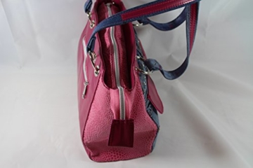 pinke Echtleder Handtasche kombinert mit Jeans - 