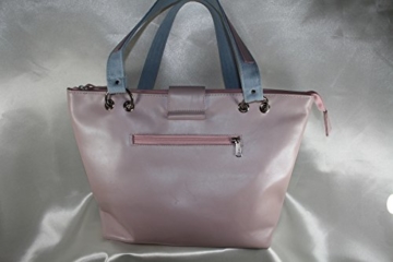 trendige Handtasche Echtleder rose kombiniert mit Jeans - 