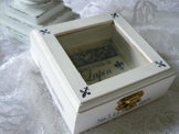 Unikat handmade Schachtel mit Durchblick "Lapin" -